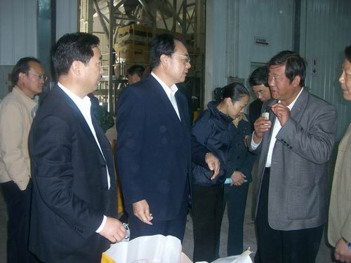 甘肅省委常委、統(tǒng)戰(zhàn)部長(zhǎng)劉立軍、副省長(zhǎng)張曉蘭到公司視察調(diào)研